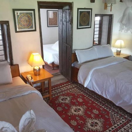 Lake Boutique Hotel โพคารา ภายนอก รูปภาพ